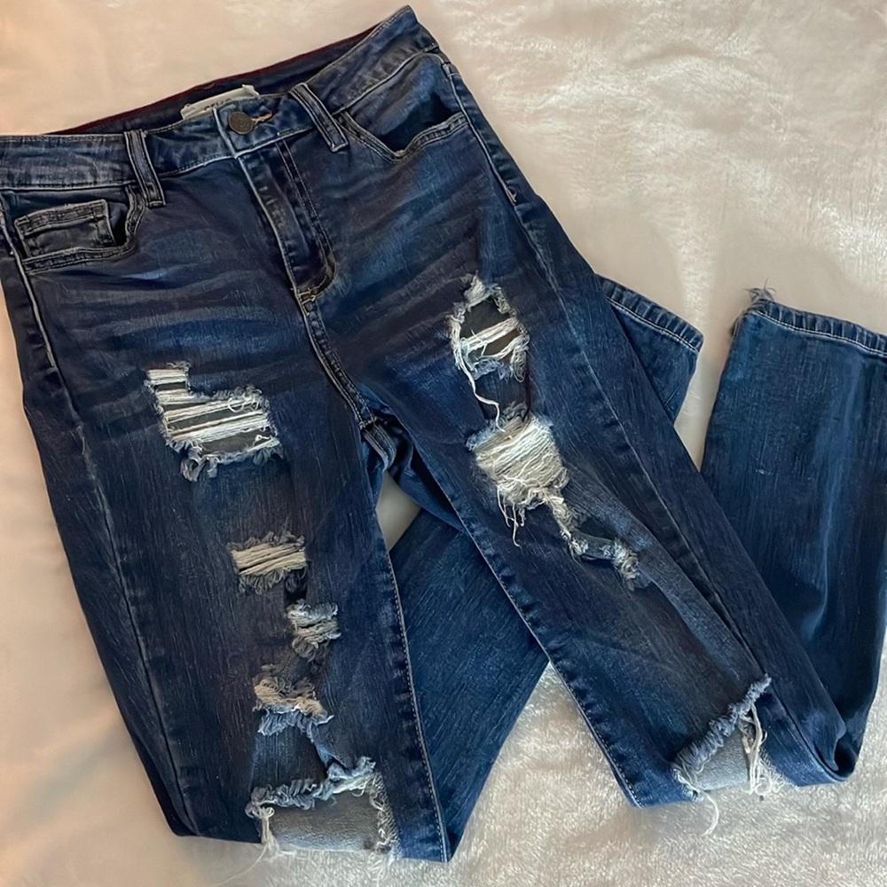 Distressed Skinny Jeans